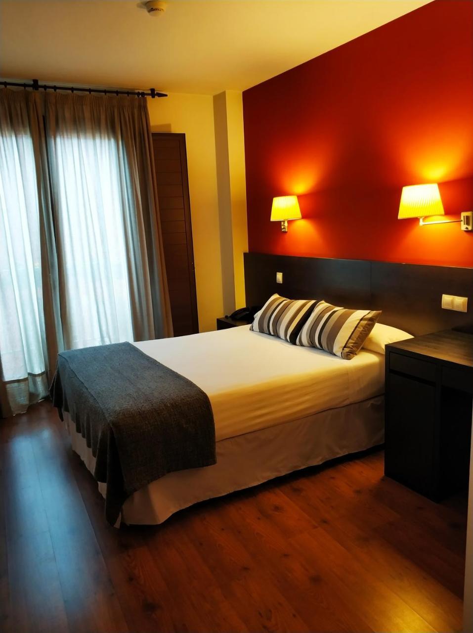 Hotel Puerta del Arco Tudela de Duero Exterior foto
